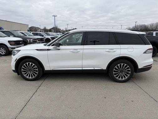 2023 Lincoln Aviator Standard AWD