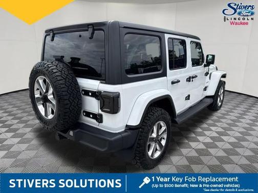 Bright White Clearcoat 2020 Jeep Wrangler Unlimited Sahara