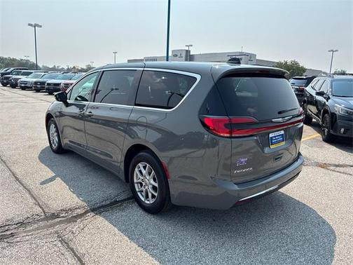 2025 Chrysler Pacifica L