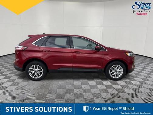 Rapid Red Metallic Tinted Clearcoat 2023 Ford Edge SEL