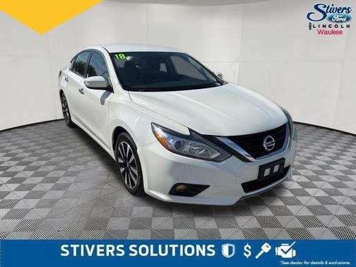 Glacier White 2018 Nissan Altima 2.5 SL