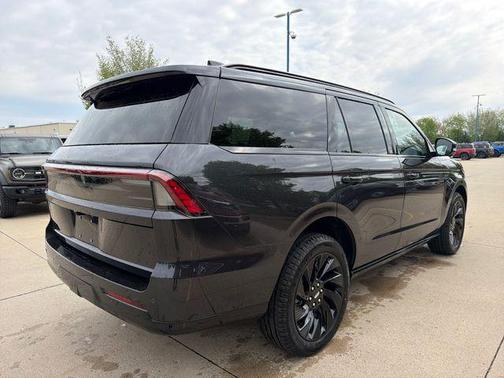 Starlight Gray Premium Colorant 2026 Lincoln Navigator Reserve