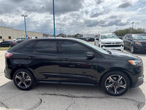 2022 Ford Edge ST