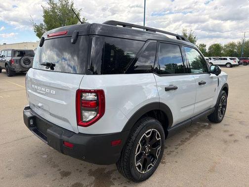 Space White Metallic 2026 Ford Bronco Sport Outer Banks