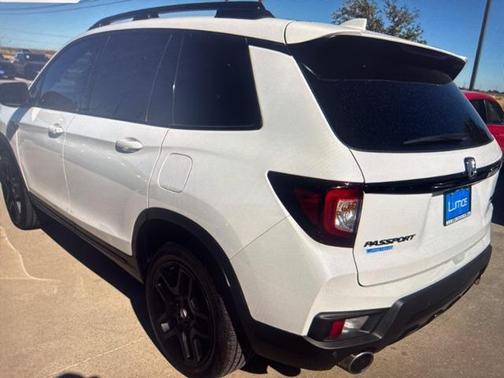 2024 Honda Passport AWD Black