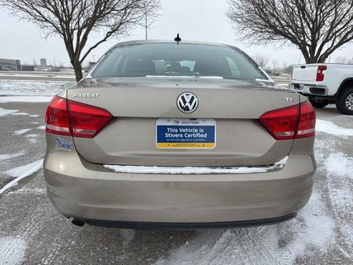 2015 Volkswagen Passat 1.8T Limited Edition