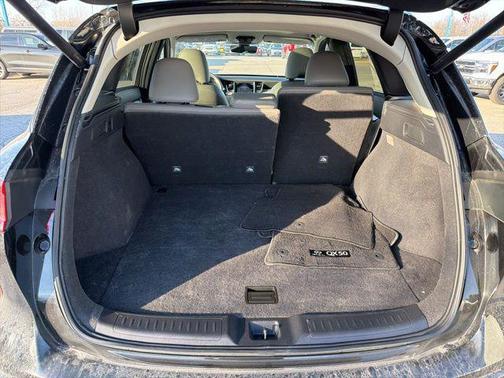 2023 INFINITI QX50 LUXE AWD