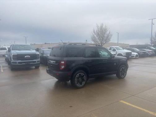 Shadow Black 2026 Ford Bronco Sport Outer Banks