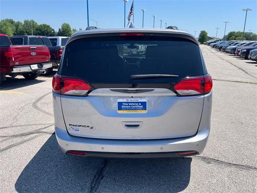 2020 Chrysler Pacifica Touring-L Plus