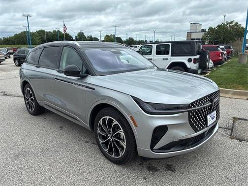 2025 Lincoln Nautilus Reserve