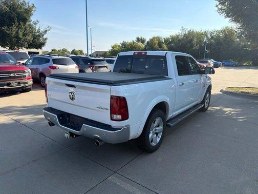 Bright White 2017 RAM 1500 SLT