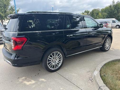 2022 Ford Expedition Max Platinum