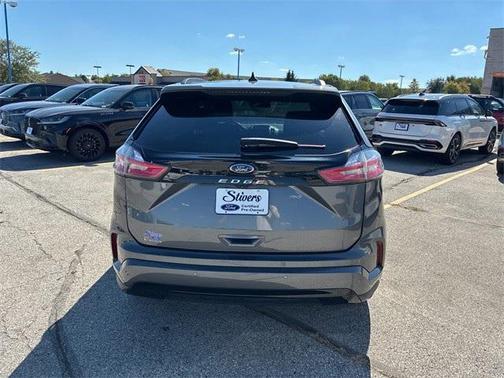 2022 Ford Edge ST Line