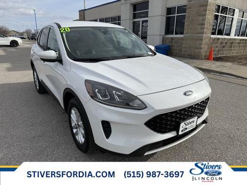 2020 Ford Escape SE