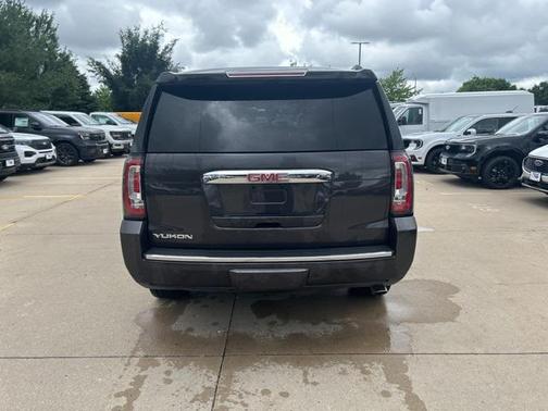 2016 GMC Yukon Denali