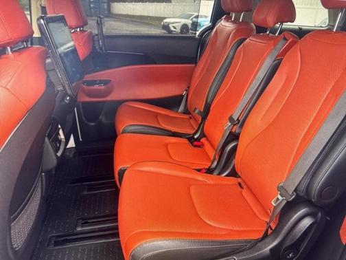 2024 Kia Carnival SX Prestige