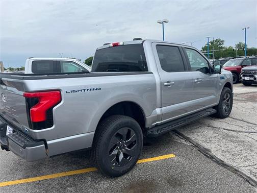 2025 Ford F-150 Lightning Flash