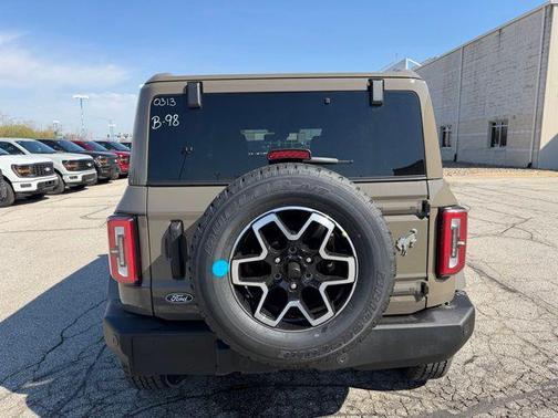 Marsh Gray 2026 Ford Bronco Outer Banks