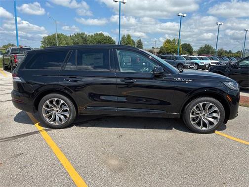 2025 Lincoln Aviator Premiere