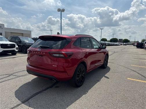 2025 Ford Escape ST-Line Elite