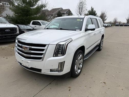 2019 Cadillac Escalade ESV Luxury