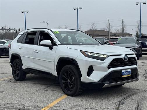 2024 Toyota RAV4 Hybrid SE