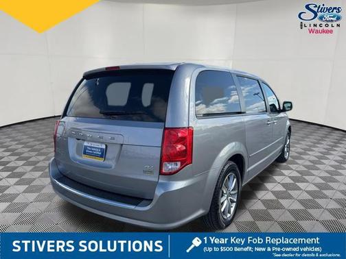 Billet Silver Metallic Clearcoat 2014 Dodge Grand Caravan R/T