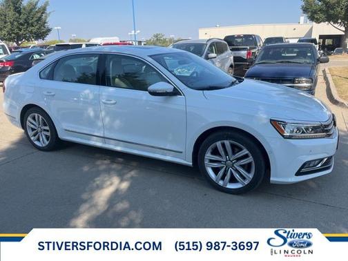 2017 Volkswagen Passat 1.8T SEL Premium