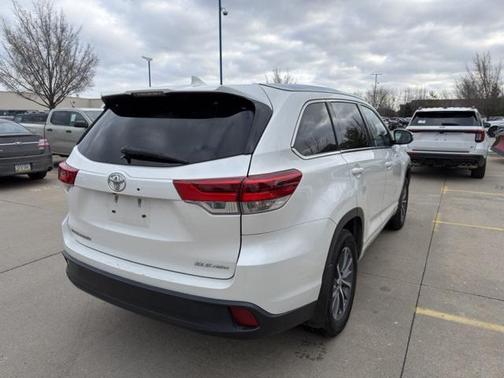 2018 Toyota Highlander 