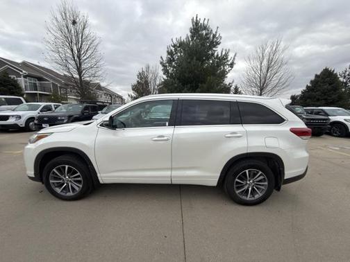 2018 Toyota Highlander 
