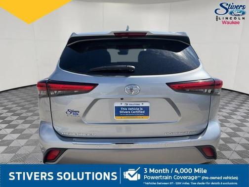 Celestial Silver Metallic 2022 Toyota Highlander Platinum
