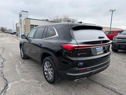 2025 Buick Enclave Preferred FWD