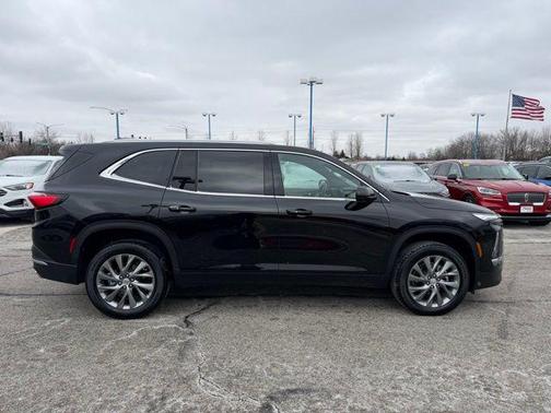 2025 Buick Enclave Preferred FWD