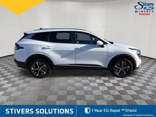 Glacial White Pearl 2023 Kia Sportage EX
