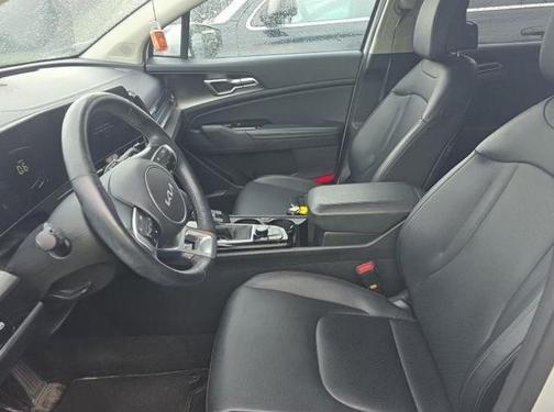 Glacial White Pearl 2023 Kia Sportage EX