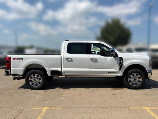 OXFORD WHITE 2026 Ford F-250 Lariat