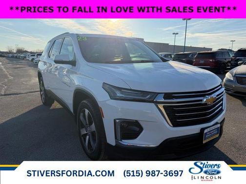 2023 Chevrolet Traverse LT Leather