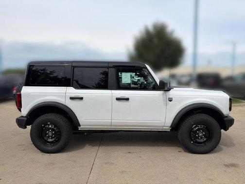 Oxford White 2026 Ford Bronco Big Bend