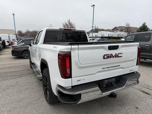 2022 GMC Sierra 1500 SLT