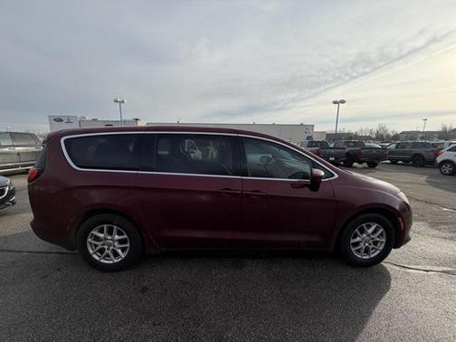 2019 Chrysler Pacifica LX