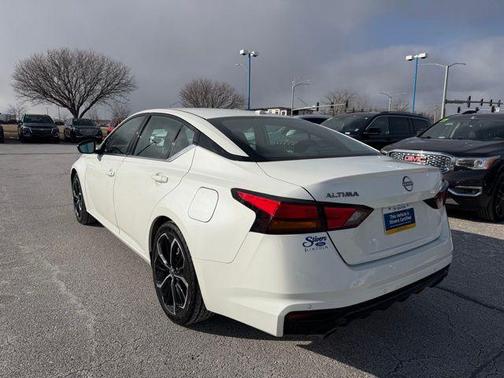 2024 Nissan Altima SR FWD