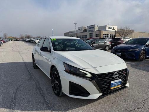 2024 Nissan Altima SR FWD