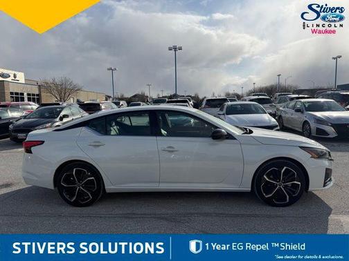 2024 Nissan Altima SR FWD