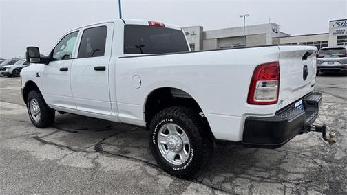 2024 RAM 3500 Tradesman Crew Cab 4x4 6'4' Box