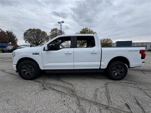 2025 Ford F-150 Lightning LARIAT