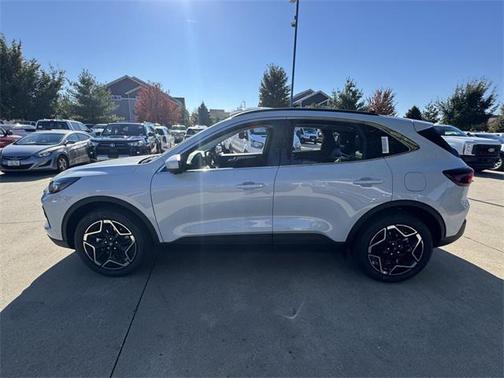 2026 Ford Escape Platinum