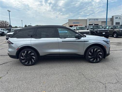 2025 Lincoln Nautilus Reserve