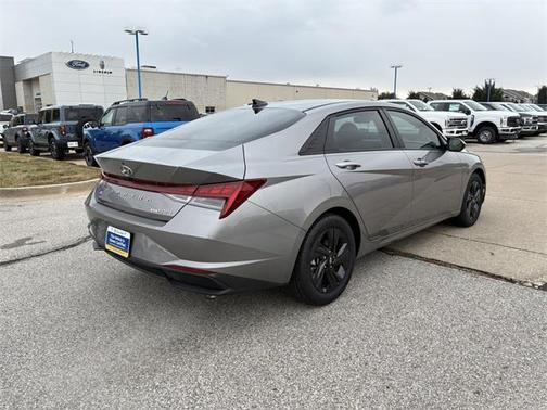 2023 Hyundai ELANTRA HEV Blue