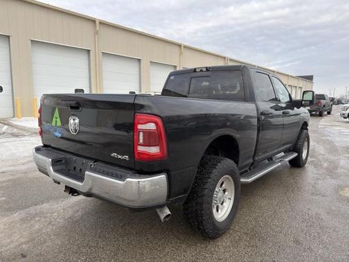 2023 RAM 2500 Tradesman Crew Cab 4x4 6'4' Box