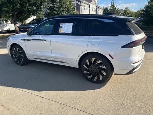 2024 Lincoln Nautilus Black Label